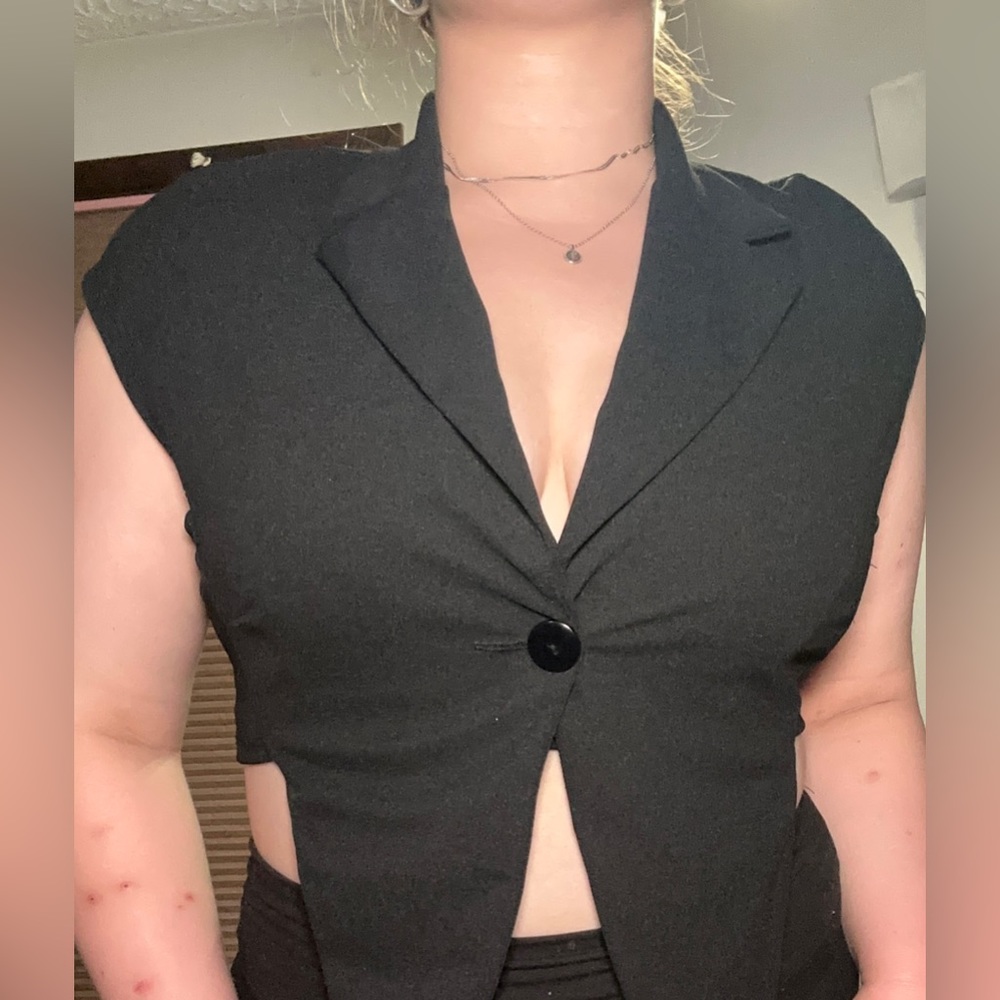 A3 Design M Black Asymmetrical shirt